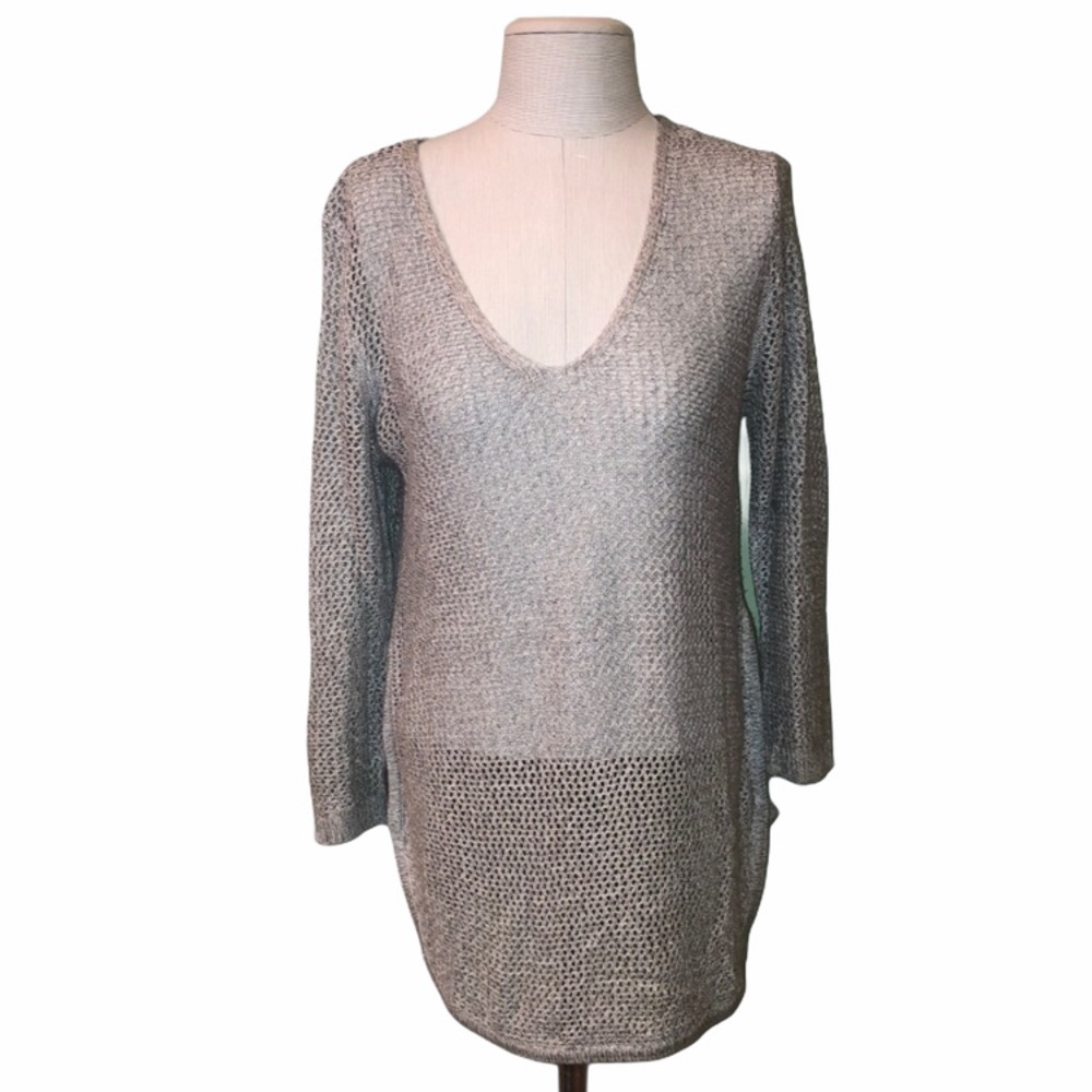 New York & Co gray V-neck sweater size medium